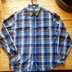 Blue plaid long-sleeved shirt
